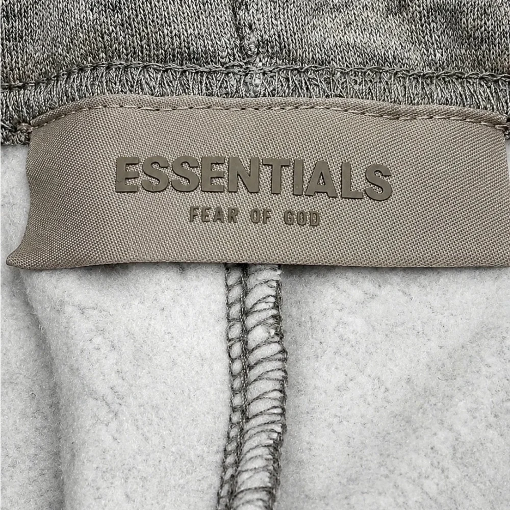 Fear Of God Essentials Shorts Dark Oatmeal SS22